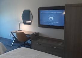 Holiday Inn Express & Suites JACKSON by IHG 2