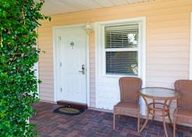 Tropical Beach Resorts - Sarasota 4