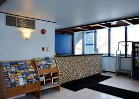 Travelodge by Wyndham Milwaukee 3