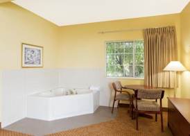 Western Inn & Suites 3
