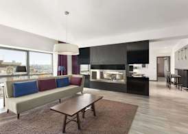Ramada by Wyndham Pitesti 5
