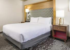 Holiday Inn SALEM (I-93 AT EXIT 2) by IHG 3