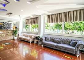 CASTLE PARK HOTEL 3