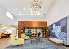 Holiday Inn Express PALESTINE by IHG 3