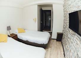 Royal Heights Sakuragawa Condominium 5