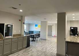 Days Inn by Wyndham Dallas Garland West 2