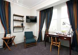 Kew Gardens Hotel 5