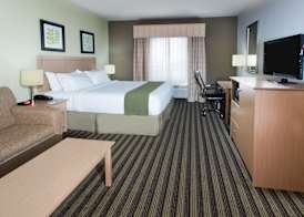 Holiday Inn Express & Suites ALVARADO by IHG 2