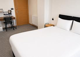 New Garden Airport Hotel & Restaurant 4