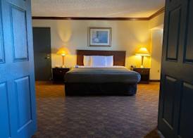 Dominion Inn and Suites 3