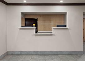 Days Inn & Suites by Wyndham Kaukauna WI 2