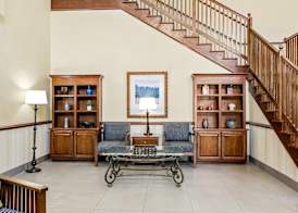 Country Inn & Suites by Radisson, Princeton, WV 4