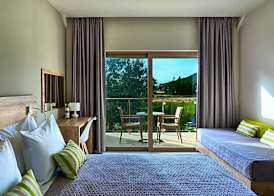 Grapevines Hotel 5