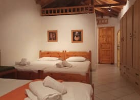 Traditional Villa, Stunning Surroundings 3