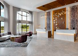 DoubleTree by Hilton Kingston - Newly Renovated 4