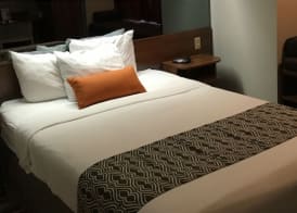 Microtel Inn & Suites by Wyndham Philadelphia Airport 4