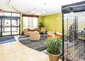 Holiday Inn Express & Suites ELKTON - UNIVERSITY AREA by IHG 2