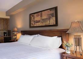 Glacier & Mountaineer Lodge 2