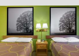 Super 8 by Wyndham Radford VA 3