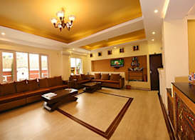 DOM Himalaya Hotel 3