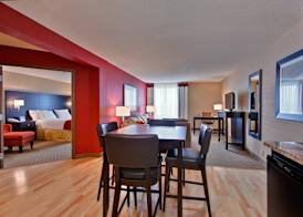 Holiday Inn Express & Suites CHATHAM SOUTH by IHG 3