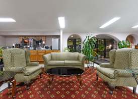 Super 8 by Wyndham Burleson Fort Worth Area 3