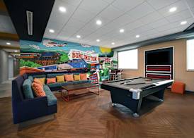 Tru By Hilton Burlington 4