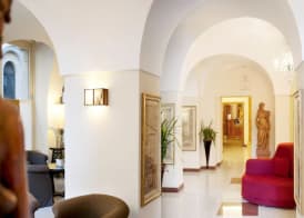 Hotel Albergo Santa Chiara 5