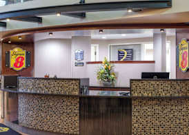 Super 8 by Wyndham Sherwood Park/Edmonton Area 3