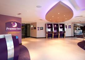 Premier Inn London Gatwick Manor Royal 2
