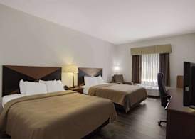 Quality Inn & Suites Chambersburg Northeast 5