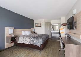 Econo Lodge Greenville near University 5