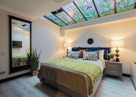 Mayfair House 3