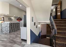 Super 8 by Wyndham Winona MN 3