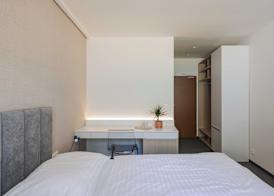 Hotel Gardinn - Free Parking and Quiet Garden 4