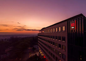 Radisson RED Hotel Johannesburg Rosebank 4