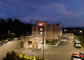 Hampton Inn Elkins 3