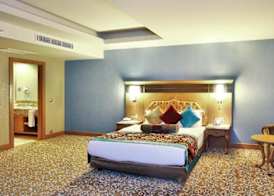 Royal Holiday Palace 5