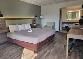 Quality Inn Perry 4