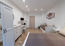 Casa Rosa Beige e Blu 4