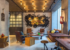 Moxy Osaka Honmachi 5