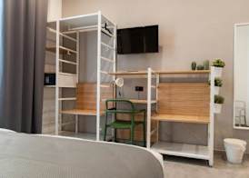 IRON Hotel 3