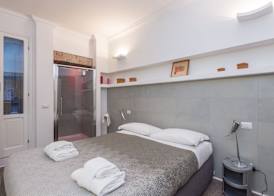 RSH Luxury One Bedroom Fori Imperiali 2