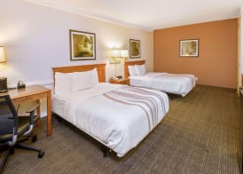 La Quinta Inn by Wyndham San Antonio Market Square 4