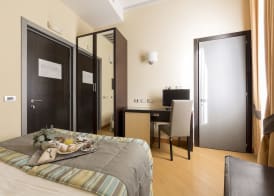Hotel Naples 4