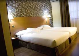 Ipanema Hotel by gaiarooms 4
