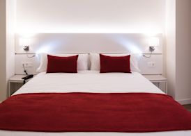 Hotel Pompaelo Plaza del Ayuntamiento & Spa 4