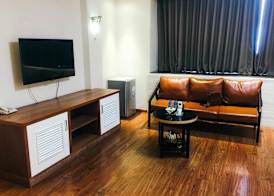 Hoàng Gia Hotel -150 Nghi Tàm HN - by BAY LUXURY 4