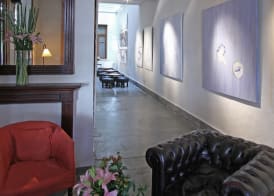 A Hotel 3