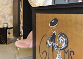 Glam's Hotel 2